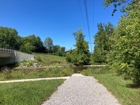 Paddling access to Four Mile Creek